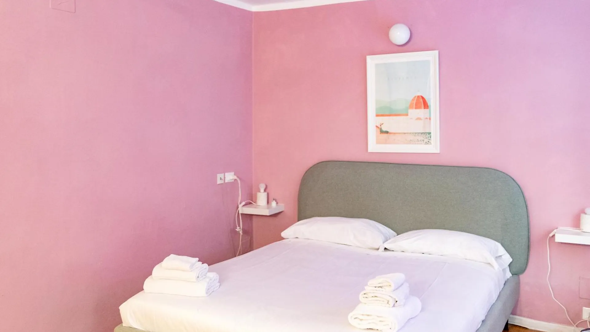 Modern Studio Apartment In Front Of Ponte Vecchio Florence